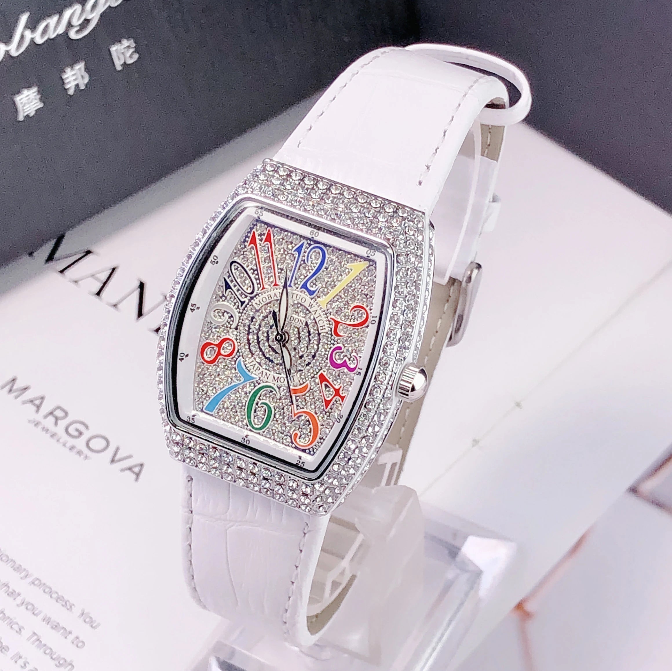 Luxury Tonneau Quartz Ladies Watch Full Rhinestone 3D Stereo Simple Color Arabic Numeral Dial Design Leather Strap Woman Gifts