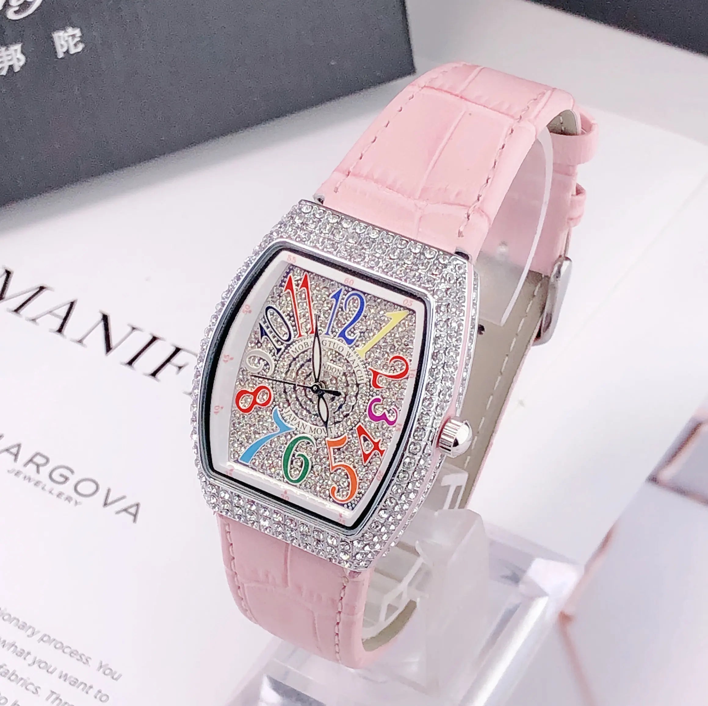 Luxury Tonneau Quartz Ladies Watch Full Rhinestone 3D Stereo Simple Color Arabic Numeral Dial Design Leather Strap Woman Gifts