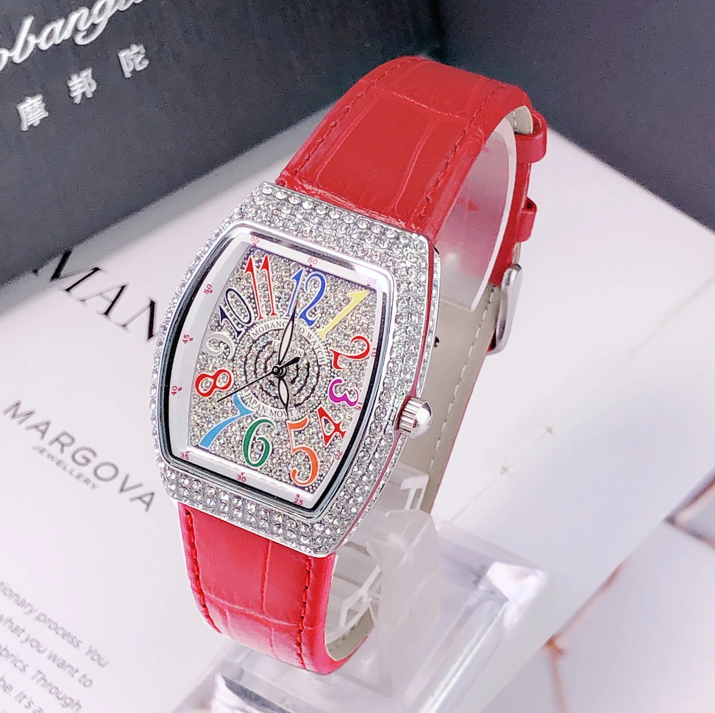 Luxury Tonneau Quartz Ladies Watch Full Rhinestone 3D Stereo Simple Color Arabic Numeral Dial Design Leather Strap Woman Gifts