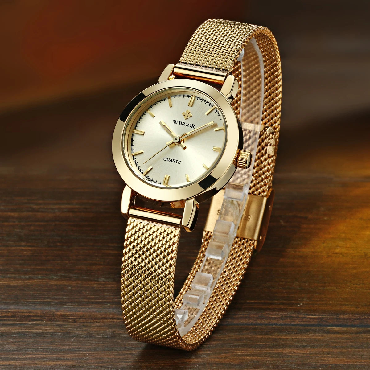 WWOOR Women's Watches Fashion Creative Stainless Steel Bracelet Watch For Women Top Brand Luxury Female Quartz Waterproof Watch