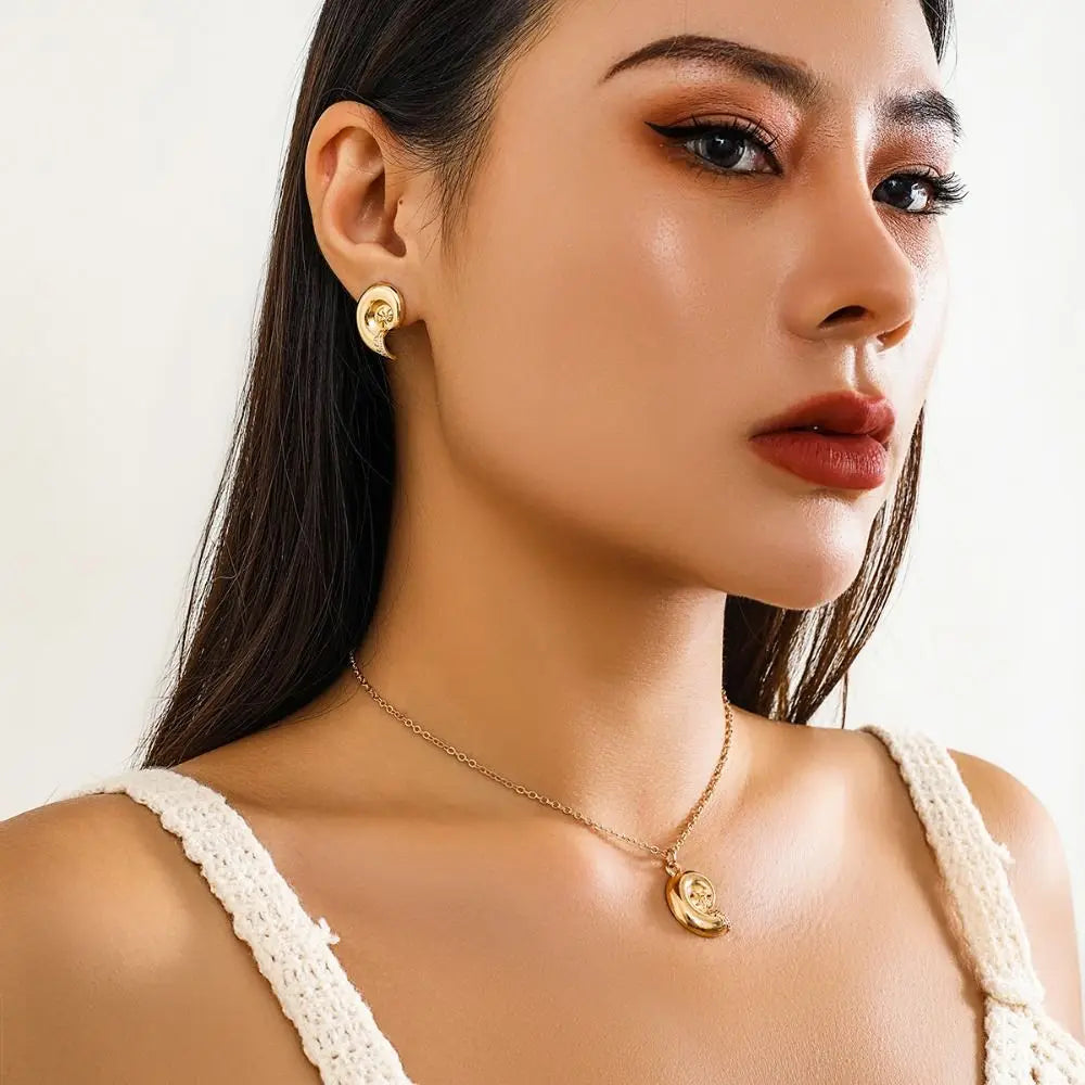 Pendant Conch Clavicle Chain Vintage Bohemian Style Y2K Accessories Starfish Necklace Gold Beach Choker Women