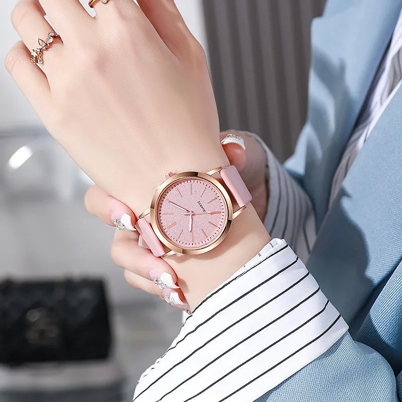 Simple Fashion Women Watches Design Leather Watch Luxury Ladies Business Quartz Wristwatches Womens Small Round Dial Clock