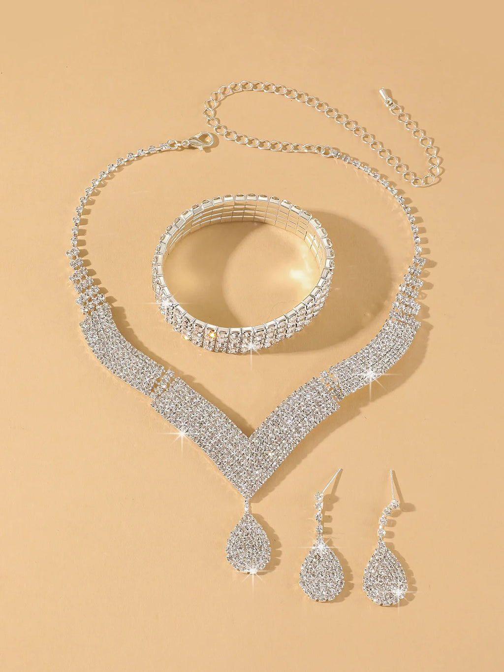 Three Pieces of Source Temperament Luxury Shiny Rhinestone Necklace Earrings Set Bridal Jewellery Love Pendant Ear