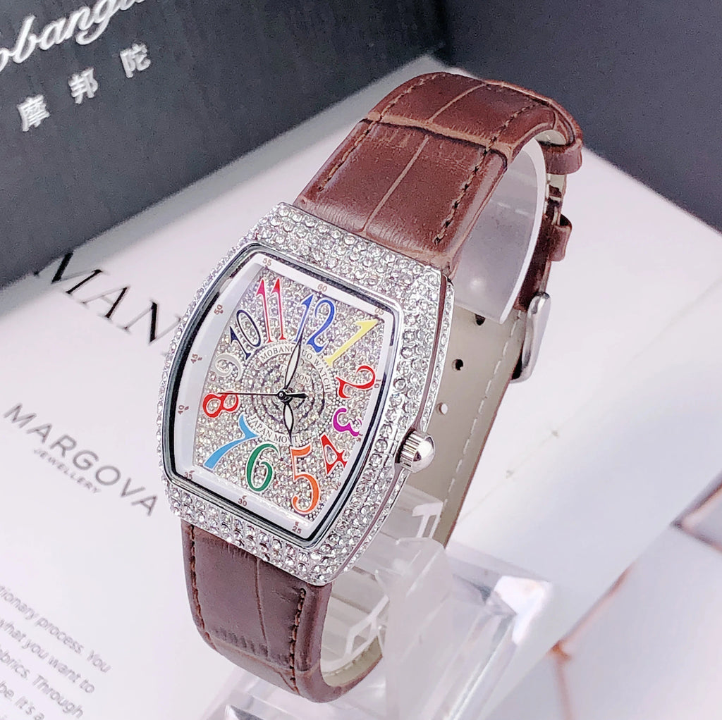 Luxury Tonneau Quartz Ladies Watch Full Rhinestone 3D Stereo Simple Color Arabic Numeral Dial Design Leather Strap Woman Gifts